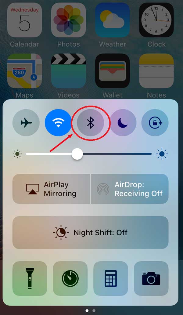 turn on bluetooth on iphone