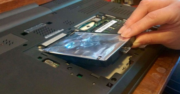 Connect ssd to laptop hotsell